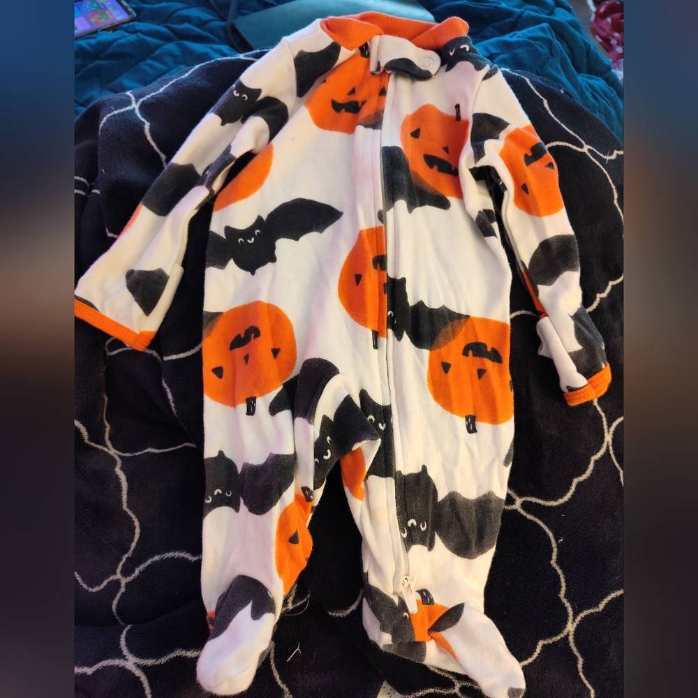 Carter's Orange and Black Pumpkin Bat Footie
